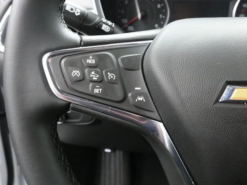 Used 2023 Chevrolet Equinox LT w/ Driver Convenience Package image 12