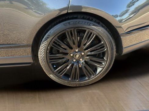 Used 2021 Land Rover Range Rover P525 Westminster Edition LWB image 16