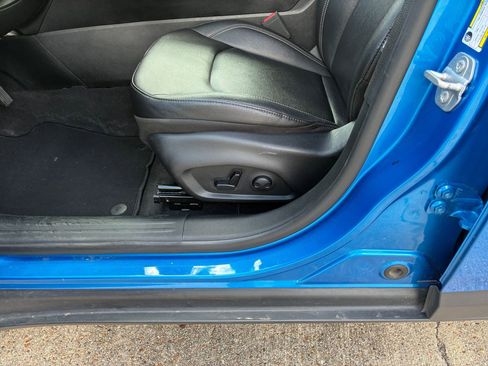 Used 2025 Jeep Compass Limited image 18