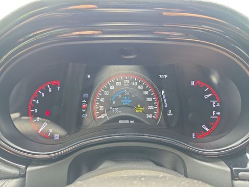 Used 2021 Dodge Durango SXT w/ 3rd Row Seating Group AWD/4WD image 21