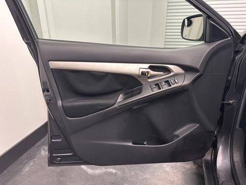 Used 2009 Toyota Matrix XRS w/ All Weather Guard Pkg image 16