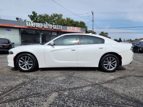 Used 2015 Dodge Charger SXT w/ Plus Group RWD image 10