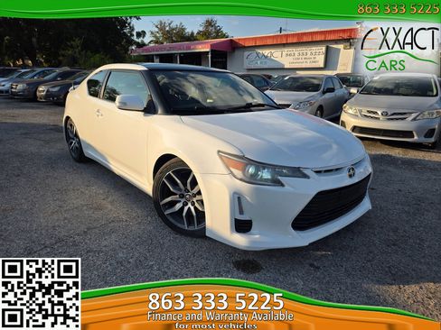 Used 2015 Scion tC image 1