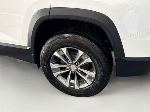 New 2026 Chevrolet Equinox LT w/ Convenience Package II image 31