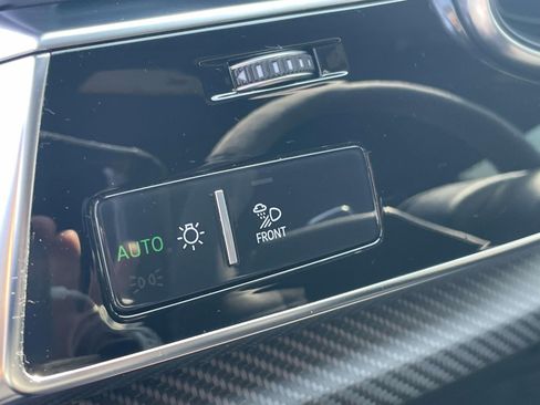 Used 2022 Audi RS Q8 w/ Black Optic Package AWD/4WD image 19