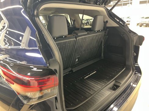 Used 2024 Toyota Highlander XLE image 23