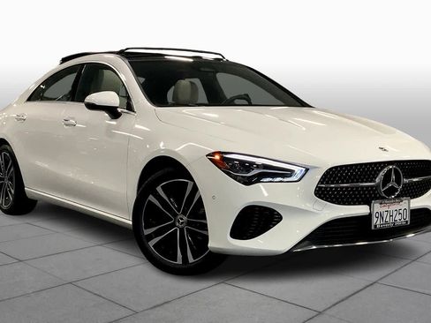 Used 2025 Mercedes-Benz CLA 250 image 2