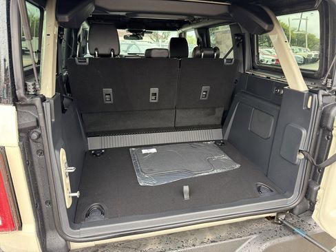 New 2026 Ford Bronco Outer Banks AWD/4WD image 19