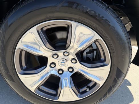 Used 2020 RAM 1500 Laramie image 33