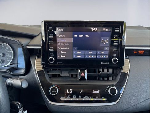 Used 2021 Toyota Corolla LE FWD image 10