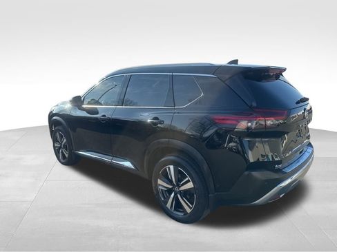 Used 2021 Nissan Rogue Platinum image 32