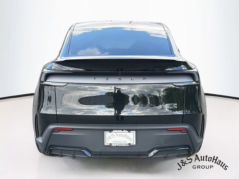 Used 2026 Tesla Model Y Performance AWD/4WD image 6