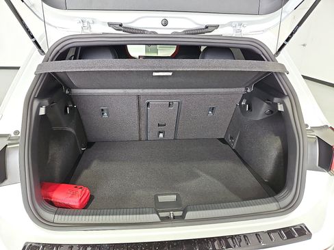 New 2026 Volkswagen GTI SE FWD image 13