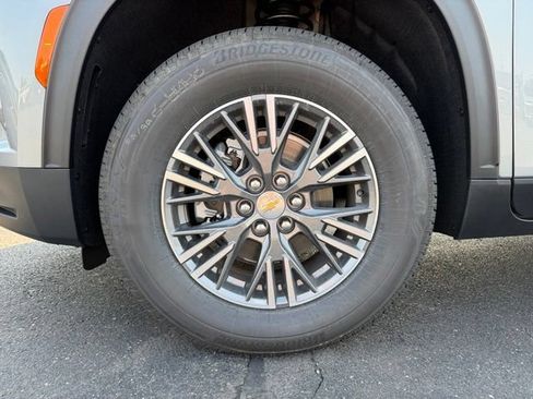 New 2026 Chevrolet Traverse LT w/ Driver Confidence Package FWD image 4