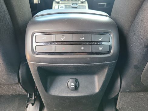 Used 2022 Hyundai Palisade SE FWD image 8