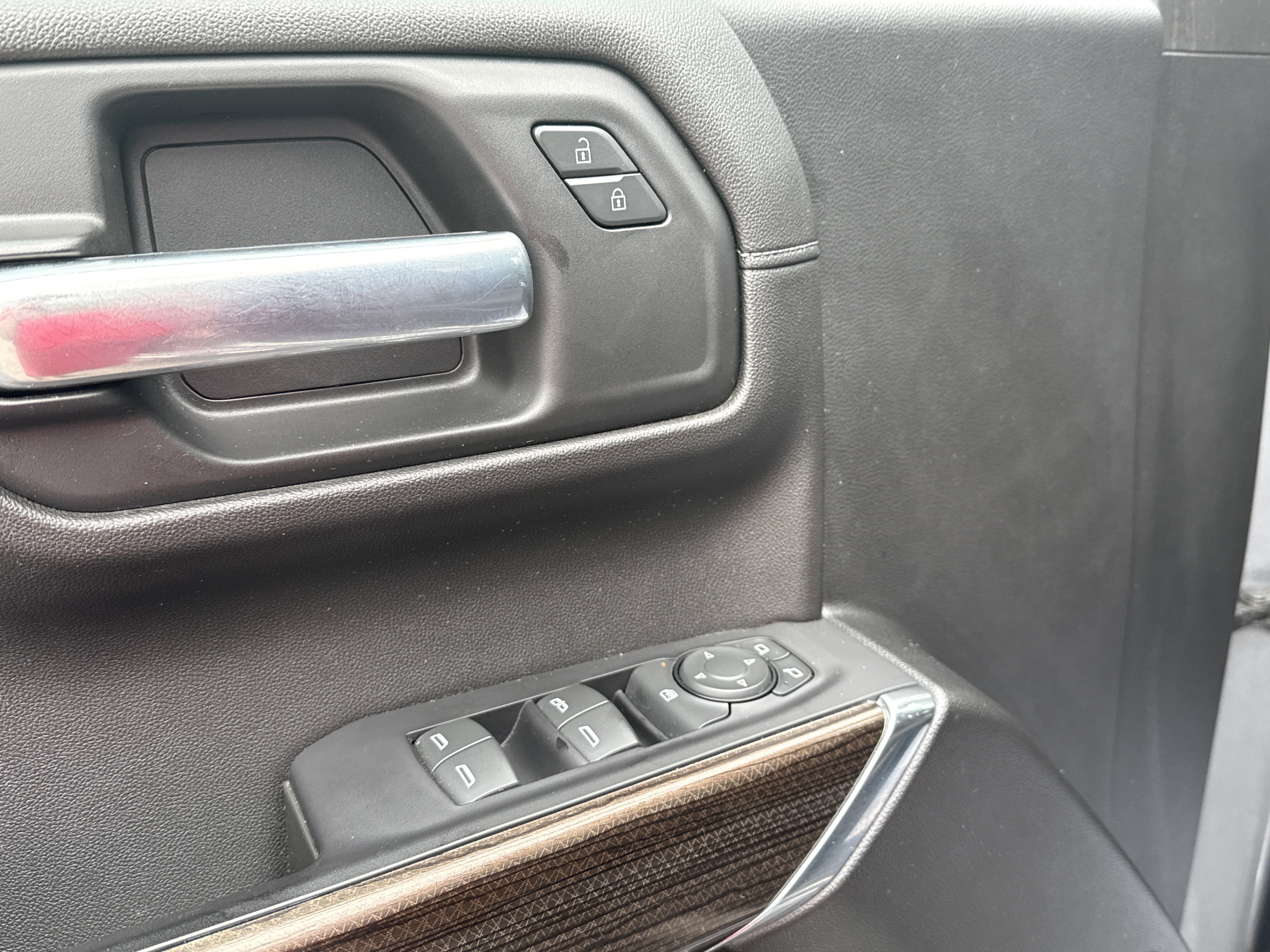 Used 2019 Chevrolet Silverado 1500 RST w/ All-Star Edition AWD/4WD image 17