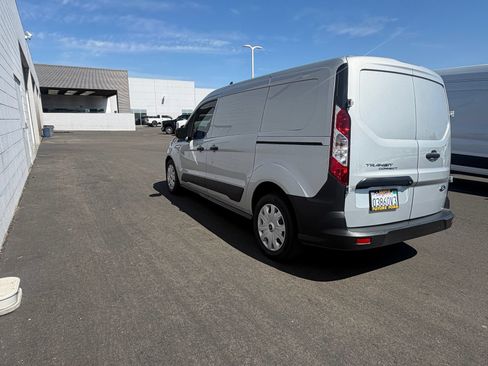 Certified 2023 Ford Transit Connect XL FWD image 5