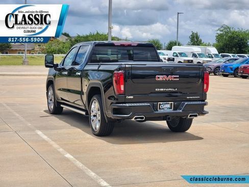 Used 2025 GMC Sierra 1500 Denali w/ Denali Reserve Package AWD/4WD image 8