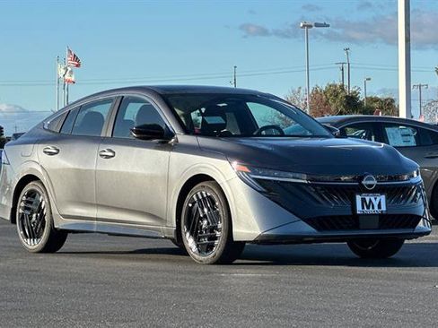 New 2026 Nissan Sentra SR w/ Floor Mat Package image 2