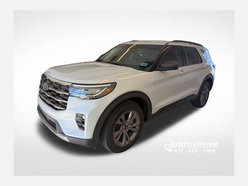 Used 2026 Ford Explorer Active w/ Active Comfort Package AWD/4WD image 1