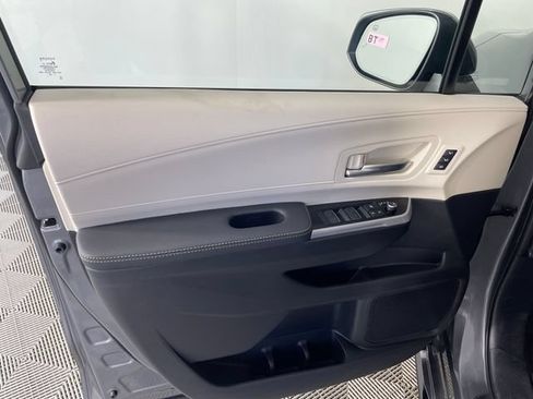 New 2026 Toyota Sienna Platinum AWD/4WD image 8