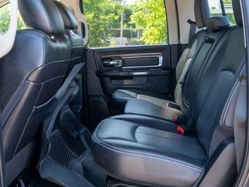 Used 2018 RAM 1500 Laramie w/ Convenience Group AWD/4WD image 12