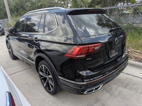 Used 2022 Volkswagen Tiguan SEL R-Line image 5