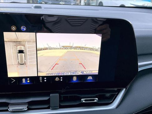 Certified 2025 Chevrolet Equinox LT w/ Convenience Package II image 24