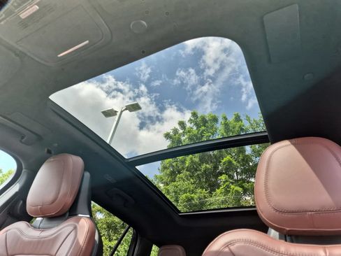Used 2025 Lincoln Aviator Reserve w/ Equipment Group 201A AWD/4WD image 20