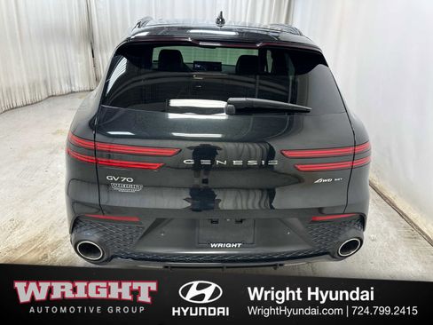 Used 2022 Genesis GV70 3.5T Sport w/ Sport Prestige Package AWD/4WD image 5