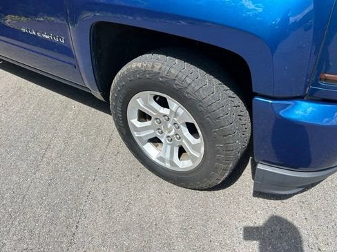 Used 2018 Chevrolet Silverado 1500 LT w/ All Star Edition AWD/4WD image 4