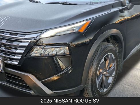 Certified 2025 Nissan Rogue SV image 10