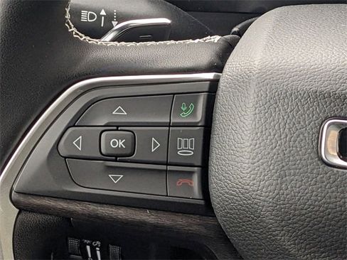 New 2025 Jeep Grand Cherokee Limited w/ Black Appearance Package image 18