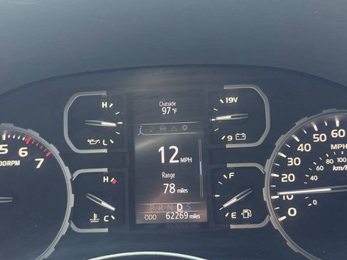Used 2020 Toyota Camry LE FWD image 30