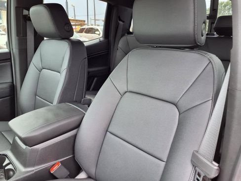 New 2025 Chevrolet Colorado LT w/ LT Convenience Package image 13