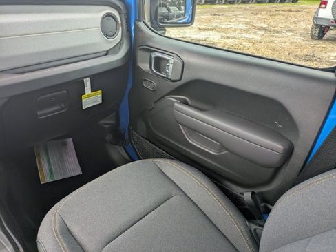 New 2025 Jeep Wrangler Sport S image 15