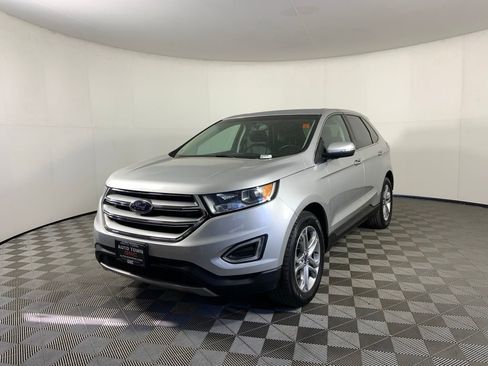 Used 2018 Ford Edge Titanium AWD/4WD image 5