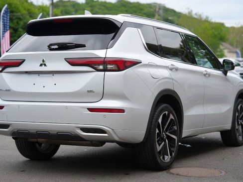 Used 2024 Mitsubishi Outlander SEL FWD image 6