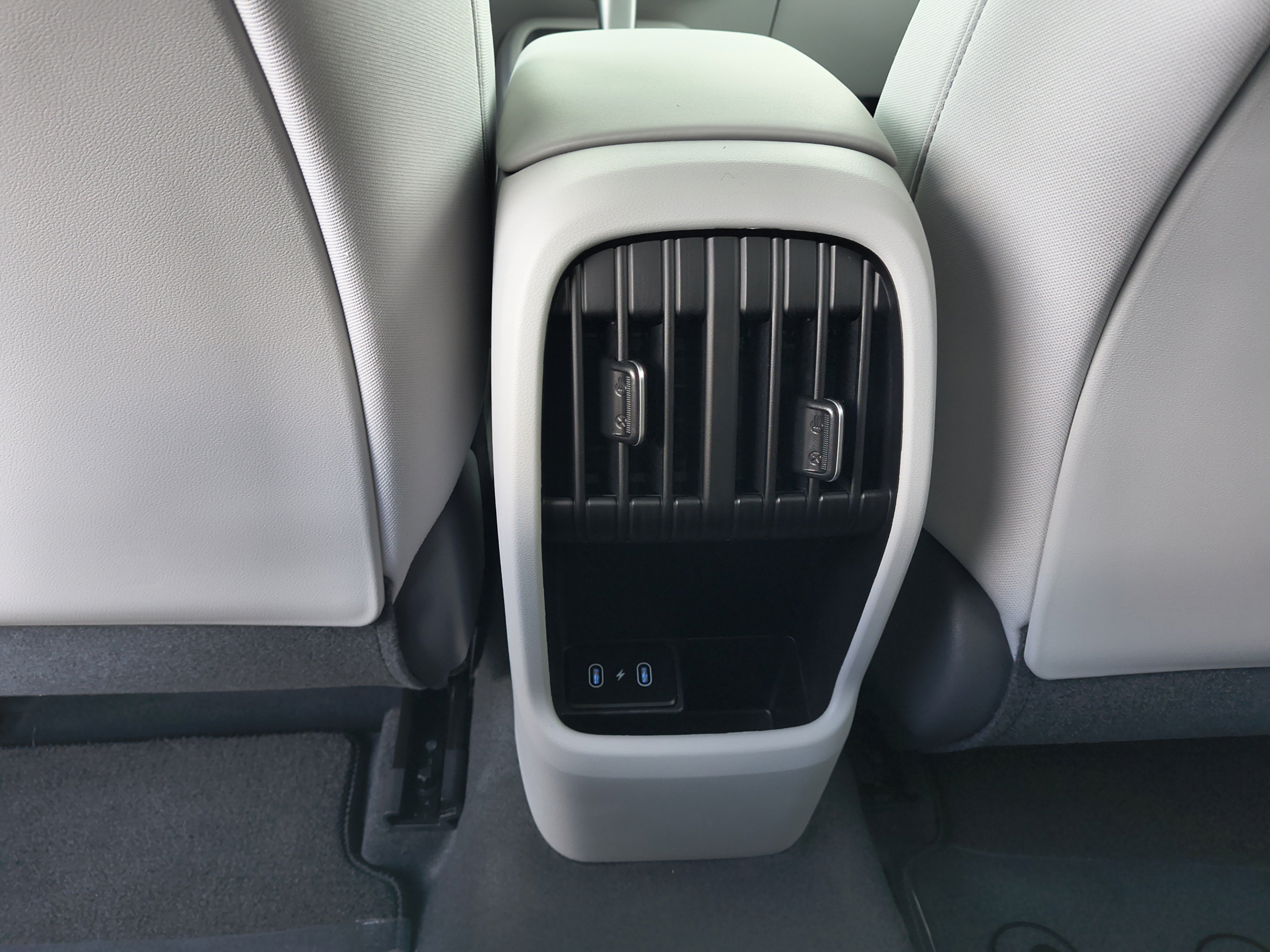New 2027 Hyundai Kona SEL Sport FWD image 14