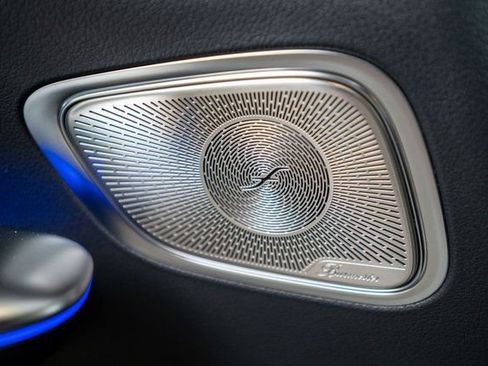 New 2025 Mercedes-Benz GLC 350e GLC 350e image 17