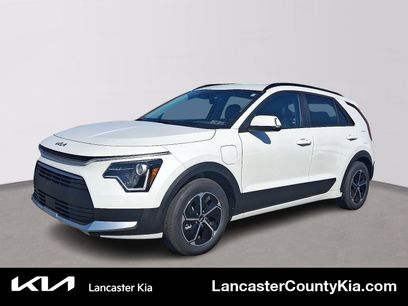 New 2025 Kia Niro EX