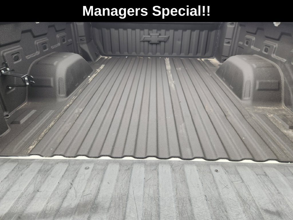 Used 2024 Chevrolet Silverado 1500 LTZ AWD/4WD image 31