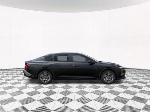 New 2026 Kia K4 LX image 9