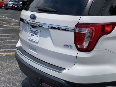 Used 2019 Ford Explorer Limited w/ Limited Luxury Package AWD/4WD image 40