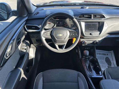 Used 2023 Chevrolet TrailBlazer LS image 14