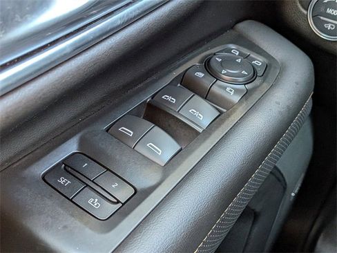 Used 2021 GMC Yukon AT4 image 25