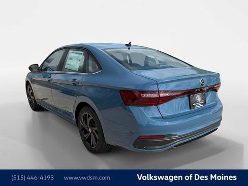 New 2026 Volkswagen Jetta SE FWD image 4