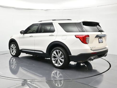 Certified 2023 Ford Explorer Platinum w/ Technology Package image 7