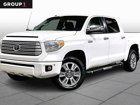Used 2017 Toyota Tundra Platinum image 1