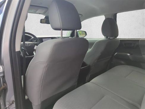 Certified 2020 Toyota Tacoma SR5 w/ Technology Package image 19
